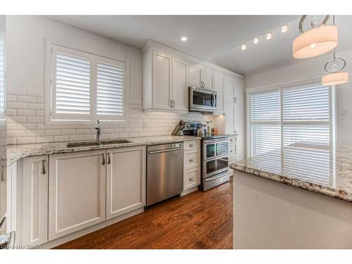 70 Anastasia Crescent, Brantford, ON - Indoor Photo Showing Kitchen