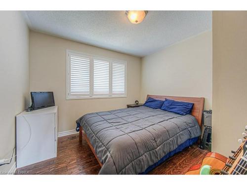 70 Anastasia Crescent, Brantford, ON - Indoor Photo Showing Bedroom