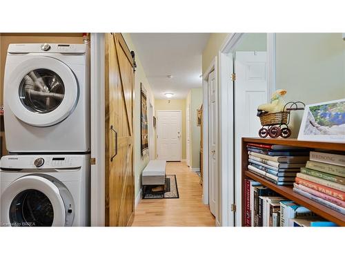 209-111 Grey Street, Brantford, ON - Indoor Photo Showing Laundry Room