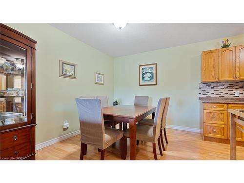 209-111 Grey Street, Brantford, ON - Indoor Photo Showing Dining Room