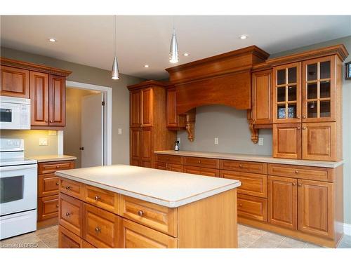 1525 Highway 3, Delhi, ON - Indoor Photo Showing Kitchen