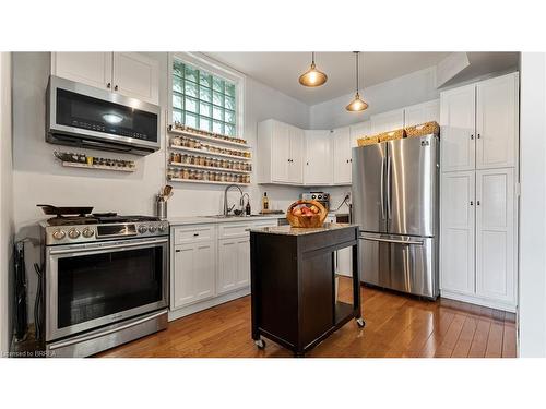 166 Hess Street N, Hamilton, ON - Indoor Photo Showing Kitchen