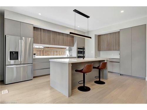 128 Lisgar Avenue, Tillsonburg, ON - Indoor Photo Showing Kitchen