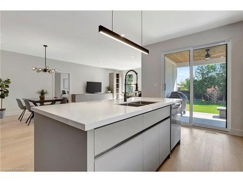 128 Lisgar Avenue, Tillsonburg, ON - Indoor Photo Showing Kitchen With Double Sink