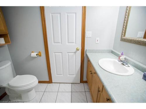 23 Garners Lane, Brantford, ON - Indoor Photo Showing Bathroom