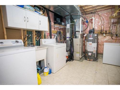 23 Garners Lane, Brantford, ON - Indoor Photo Showing Laundry Room