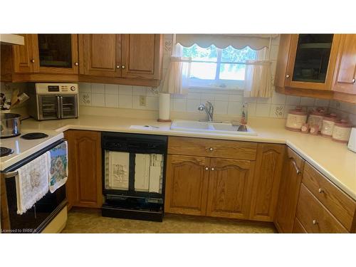 867 Mosley Street, Wasaga Beach, ON - Indoor Photo Showing Kitchen