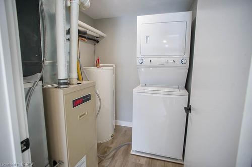 2-44 Grey Street, Brantford, ON - Indoor Photo Showing Laundry Room