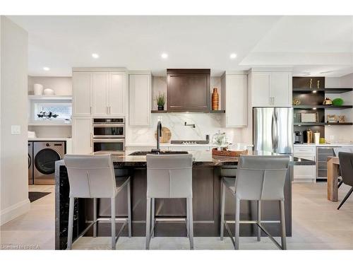 145 Parkside Drive, Brantford, ON - Indoor Photo Showing Kitchen With Upgraded Kitchen