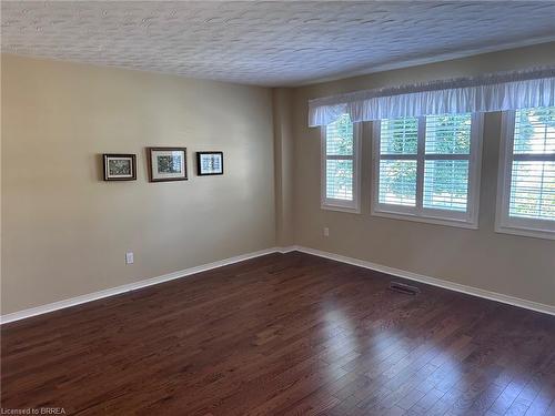 201 Grand Street, Brantford, ON - Indoor Photo Showing Other Room