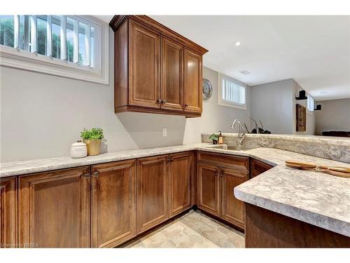 29 Tan Avenue, Waterford, ON - Indoor Photo Showing Kitchen