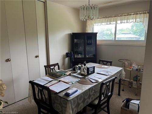 11 Owen Avenue, Brantford, ON - Indoor Photo Showing Dining Room