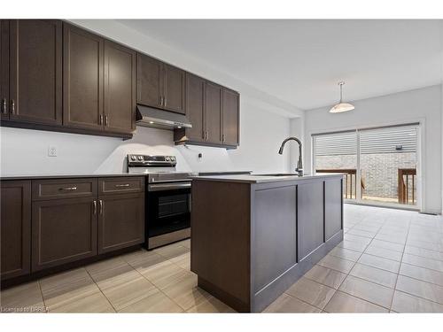 44 Amos Avenue, Brantford, ON - Indoor Photo Showing Kitchen