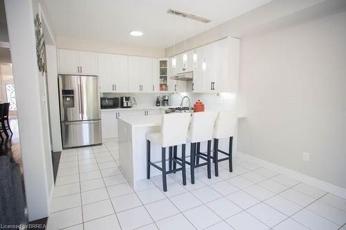 114 Thomas Avenue, Brantford, ON - Indoor Photo Showing Kitchen