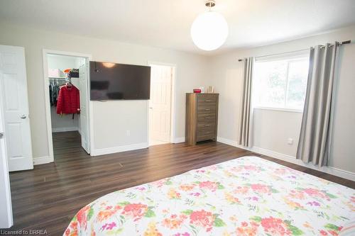 114 Thomas Avenue, Brantford, ON - Indoor Photo Showing Bathroom