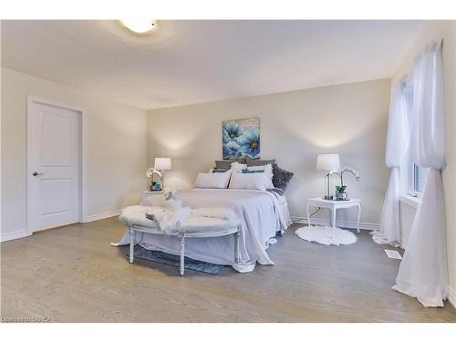 7 Ford Street, Paris, ON - Indoor Photo Showing Bedroom