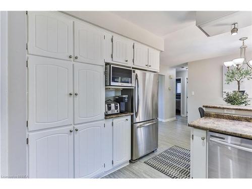 6 Wildflower Lane, Brantford, ON - Indoor Photo Showing Kitchen