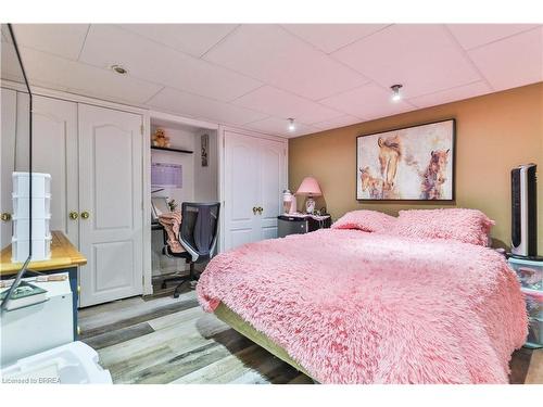 6 Wildflower Lane, Brantford, ON - Indoor Photo Showing Bedroom