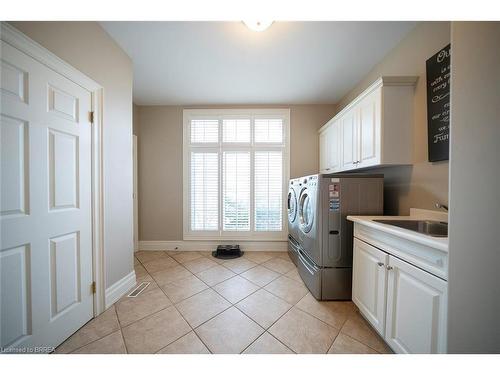 1895 Concession 4 Road Concession, Virgil, ON - Indoor Photo Showing Laundry Room