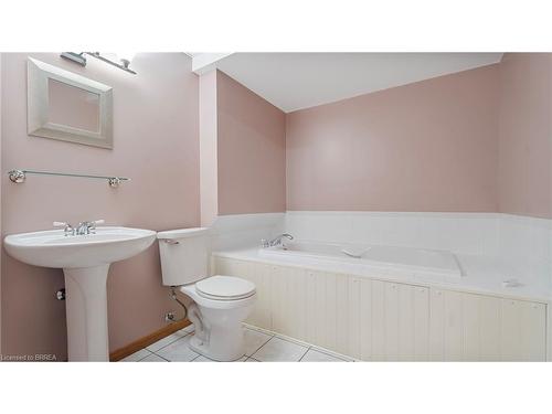 173 Viscount Road, Brantford, ON - Indoor Photo Showing Bathroom