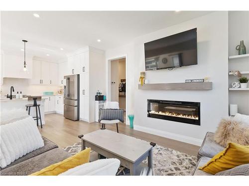 61-49 Royal Dornoch Drive, St. Thomas, ON - Indoor Photo Showing Living Room With Fireplace