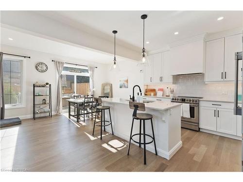 61-49 Royal Dornoch Drive, St. Thomas, ON - Indoor Photo Showing Kitchen With Upgraded Kitchen