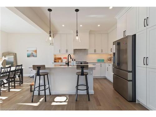 61-49 Royal Dornoch Drive, St. Thomas, ON - Indoor Photo Showing Kitchen With Upgraded Kitchen