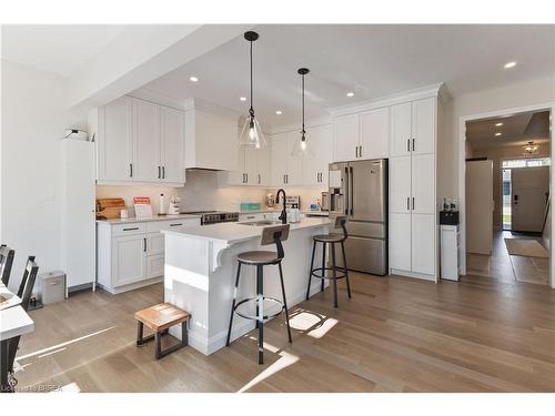 61-49 Royal Dornoch Drive, St. Thomas, ON - Indoor Photo Showing Kitchen With Upgraded Kitchen