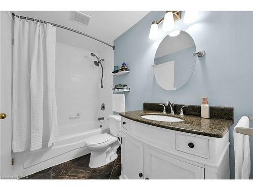 508C Grey Street, Brantford, ON - Indoor Photo Showing Bathroom