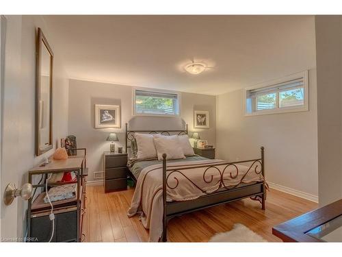 26 Davies Street, Cambridge, ON - Indoor Photo Showing Bedroom