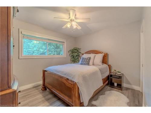 26 Davies Street, Cambridge, ON - Indoor Photo Showing Bedroom