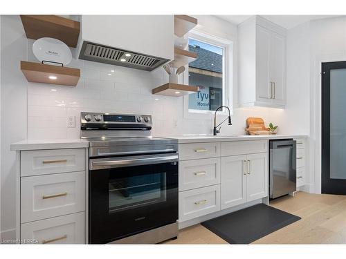 6 Macneil Court, Port Burwell, ON - Indoor Photo Showing Kitchen With Stainless Steel Kitchen With Upgraded Kitchen