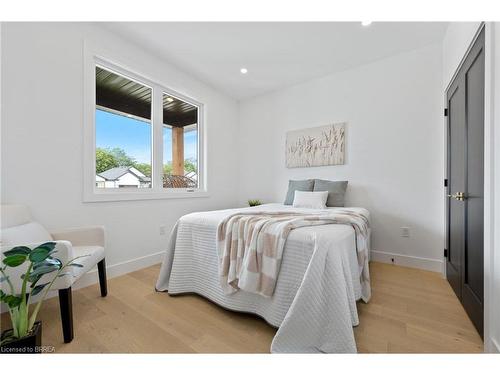 6 Macneil Court, Port Burwell, ON - Indoor Photo Showing Bedroom