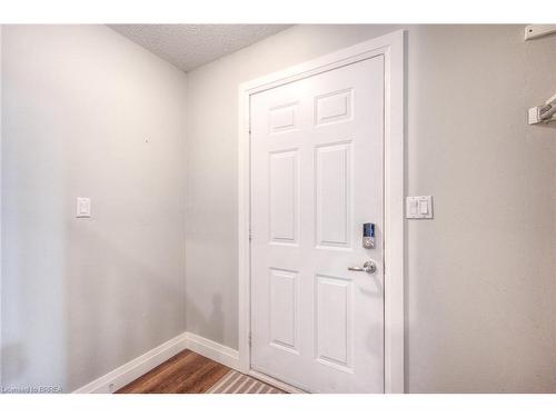 11-139 Stanley Street, Brantford, ON - Indoor Photo Showing Other Room