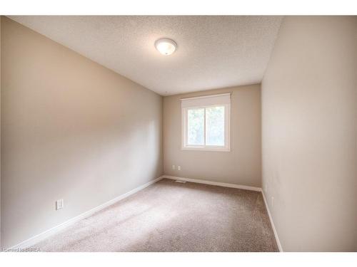 11-139 Stanley Street, Brantford, ON - Indoor Photo Showing Other Room