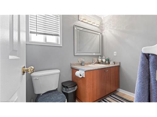 124 Osborn Avenue, Brantford, ON - Indoor Photo Showing Bathroom