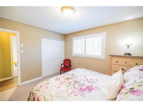 2 Spartan Drive, Brantford, ON - Indoor Photo Showing Bedroom