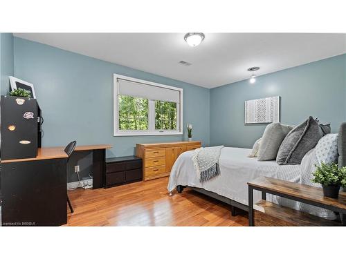 12 Campbell Farm Road, Brantford, ON - Indoor Photo Showing Bedroom