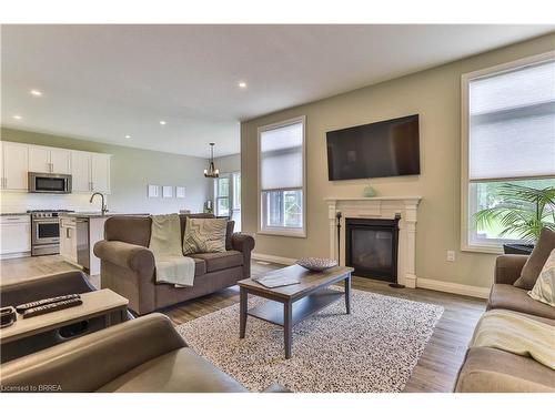 126 Blue Water Parkway, Selkirk, ON - Indoor Photo Showing Living Room With Fireplace