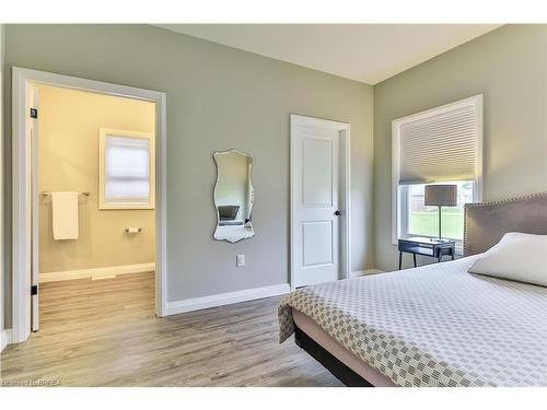 126 Blue Water Parkway, Selkirk, ON - Indoor Photo Showing Bedroom