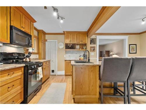 40 Egerton Street, Brantford, ON - Indoor Photo Showing Kitchen