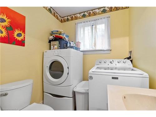 40 Egerton Street, Brantford, ON - Indoor Photo Showing Laundry Room