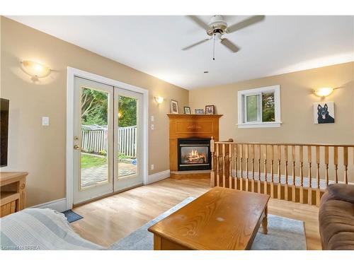 40 Egerton Street, Brantford, ON - Indoor Photo Showing Living Room With Fireplace