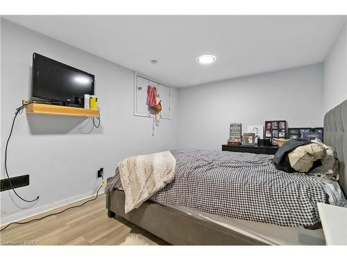 40 Egerton Street, Brantford, ON - Indoor Photo Showing Bedroom