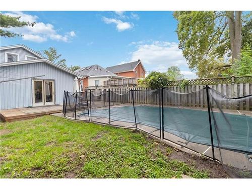 40 Egerton Street, Brantford, ON - Outdoor With In Ground Pool