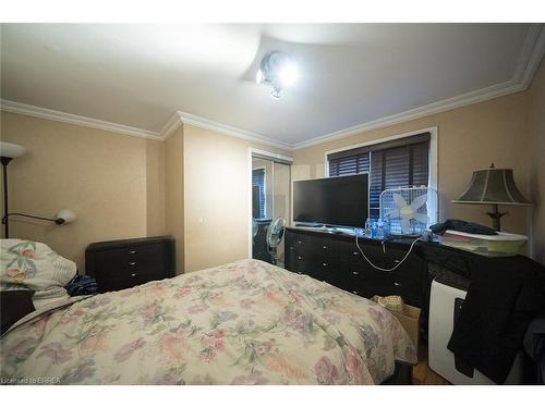 226 Mclean School Road, St. George, ON - Indoor Photo Showing Bedroom