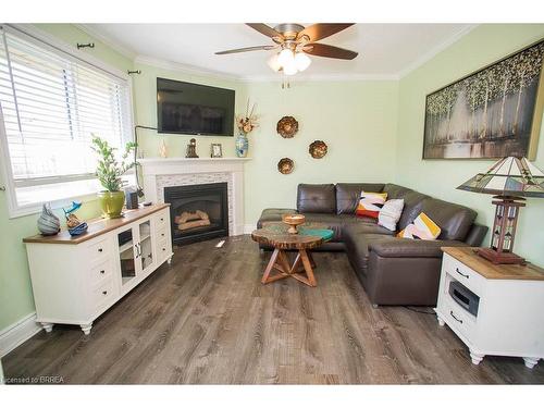 86 Viscount Road, Brantford, ON - Indoor Photo Showing Living Room With Fireplace