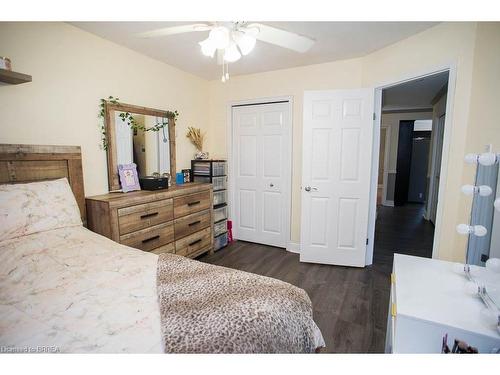 86 Viscount Road, Brantford, ON - Indoor Photo Showing Bedroom