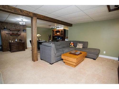 86 Viscount Road, Brantford, ON - Indoor Photo Showing Other Room