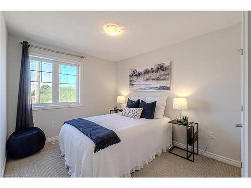 11-1 Tom Brown Drive, Paris, ON - Indoor Photo Showing Bedroom